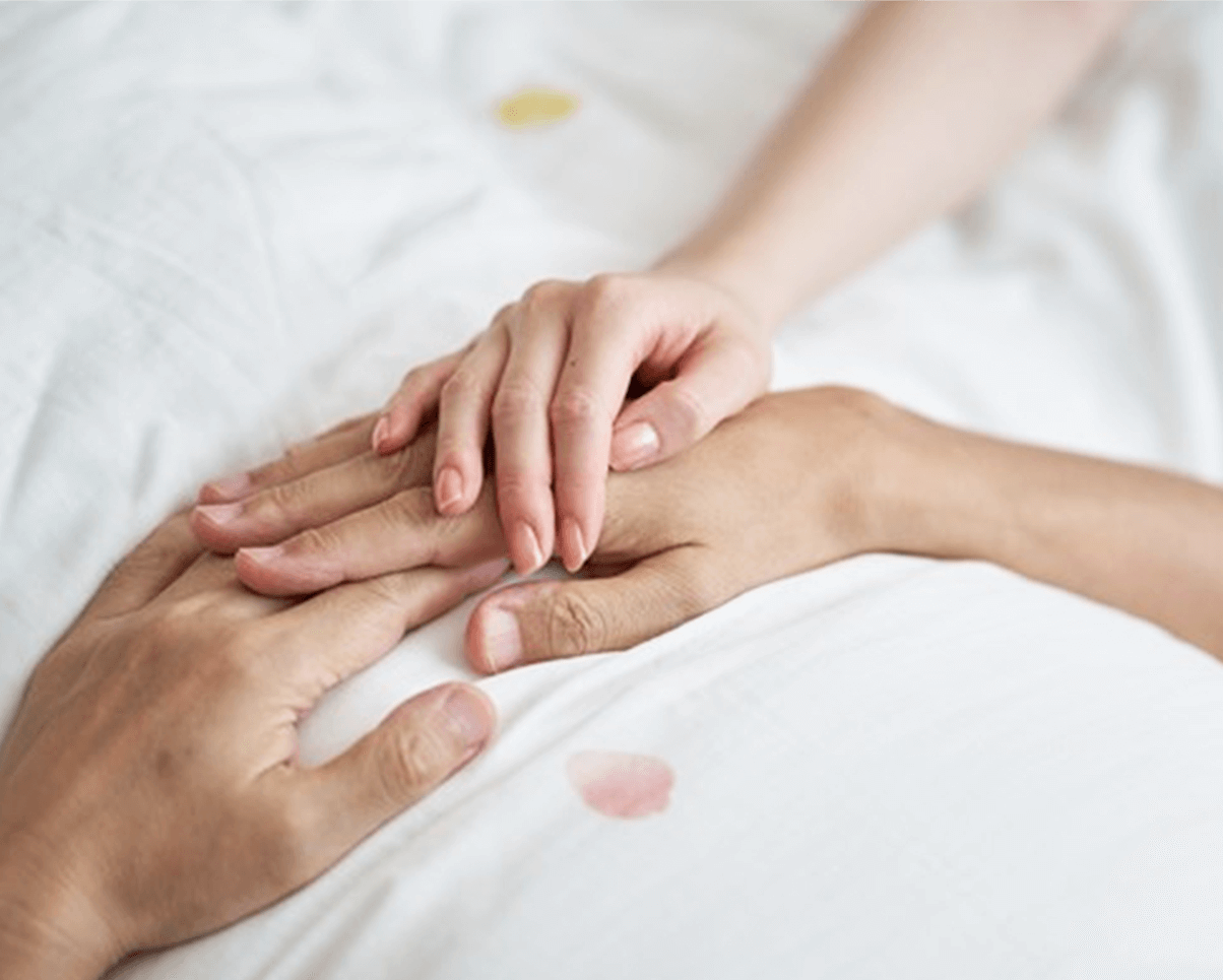 大切な人の終末期、お看取り、和み庵の専門スタッフにお任せください。